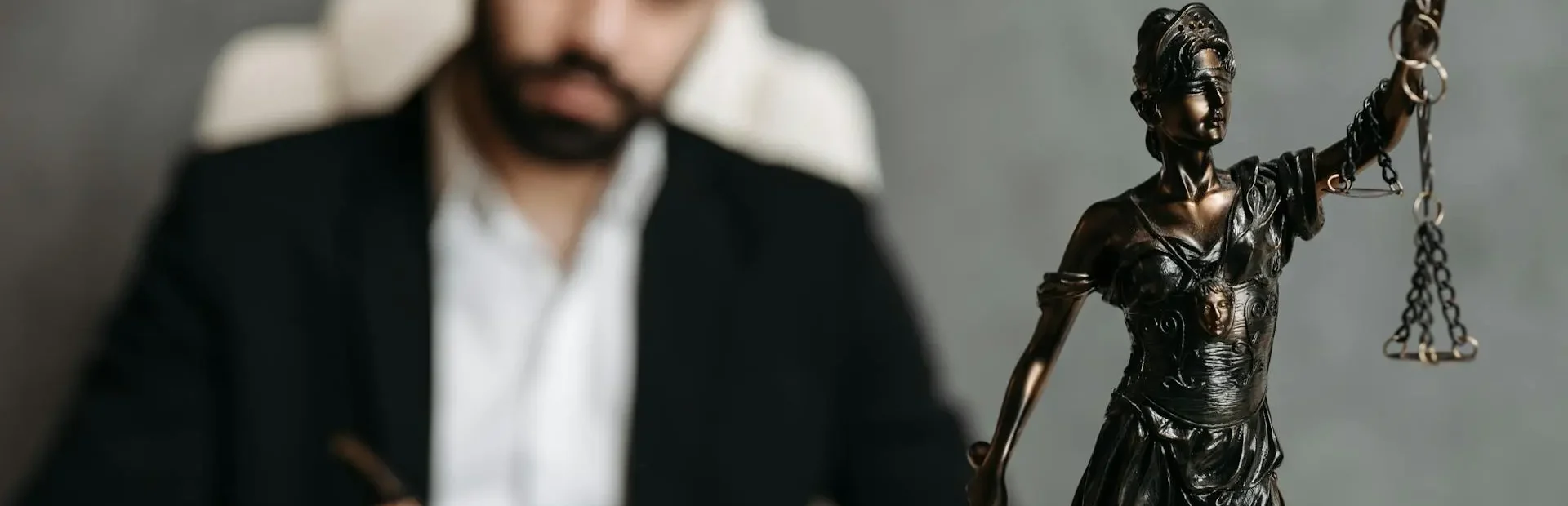 وکلای متخصص تبریز